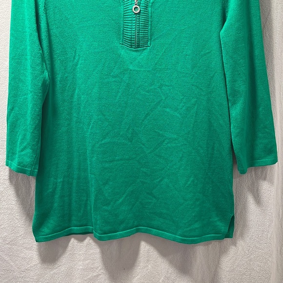 Cable & Gauge Kelly/Emerald Green Sweater with Quarter Zip Detail in Large - Picture 12 of 16